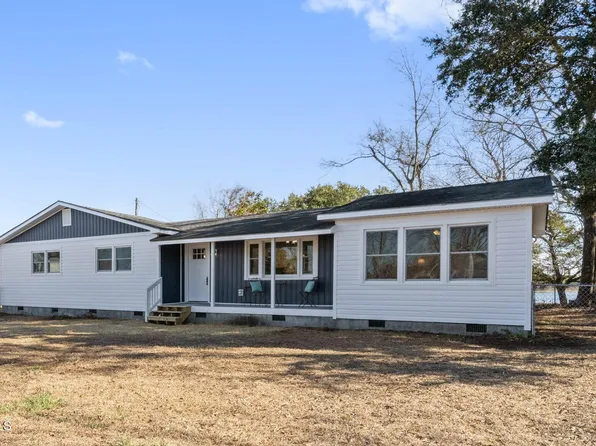 238 Peninsula Manor Road, Hubert, NC 28539