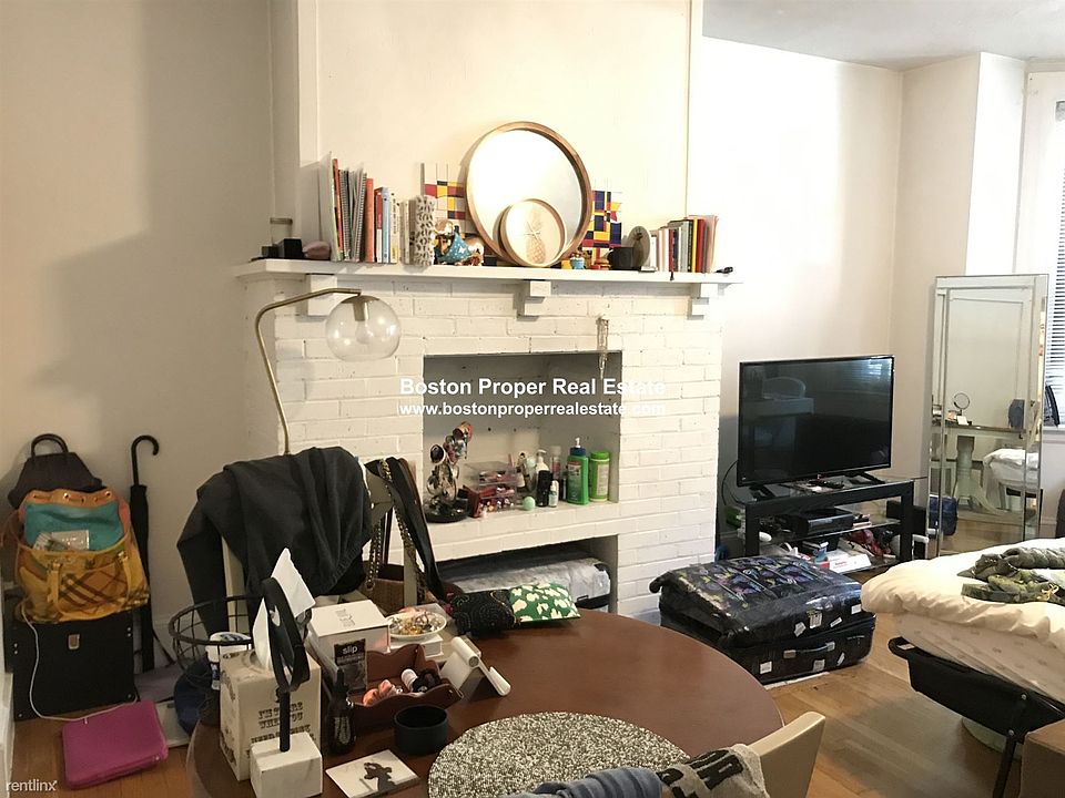289 Newbury #2 Boston - Back Bay Unit Photo 3