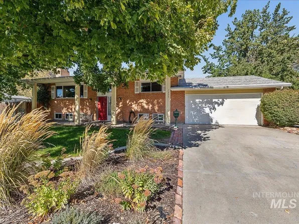 7226 W Cedarwood Dr, Boise, ID 83709