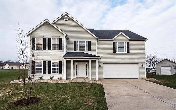 1st image of 1206 Peach Ln
