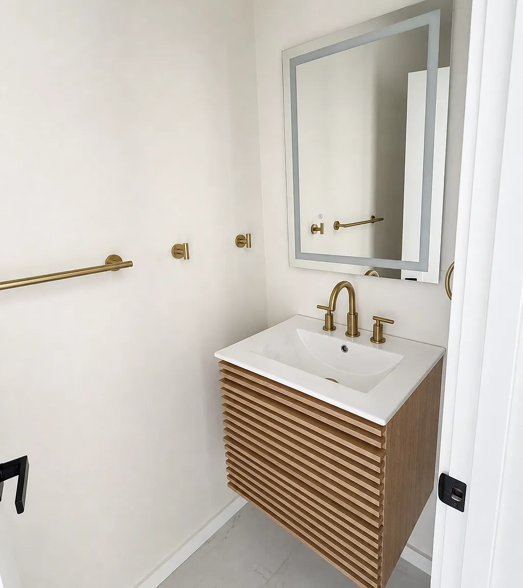 2 bed, 2.5 bath, 983 sqft, $3,273 — Photo 2