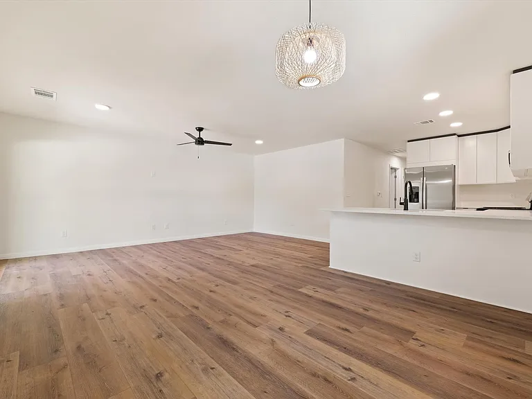 317 Mill St #102 — Photo 22