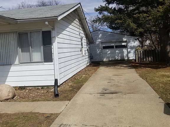 2nd image of 5032 W 32nd St