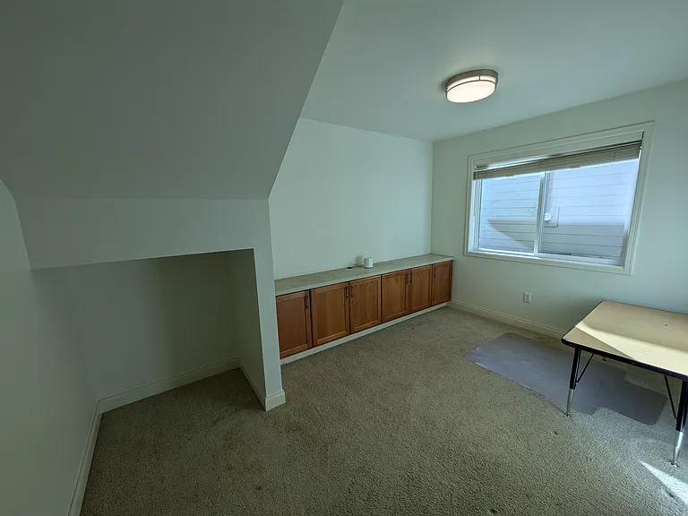 Room 4 downstairs