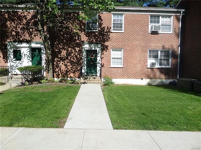 1st image of 5 Fieldstone Dr APT 101