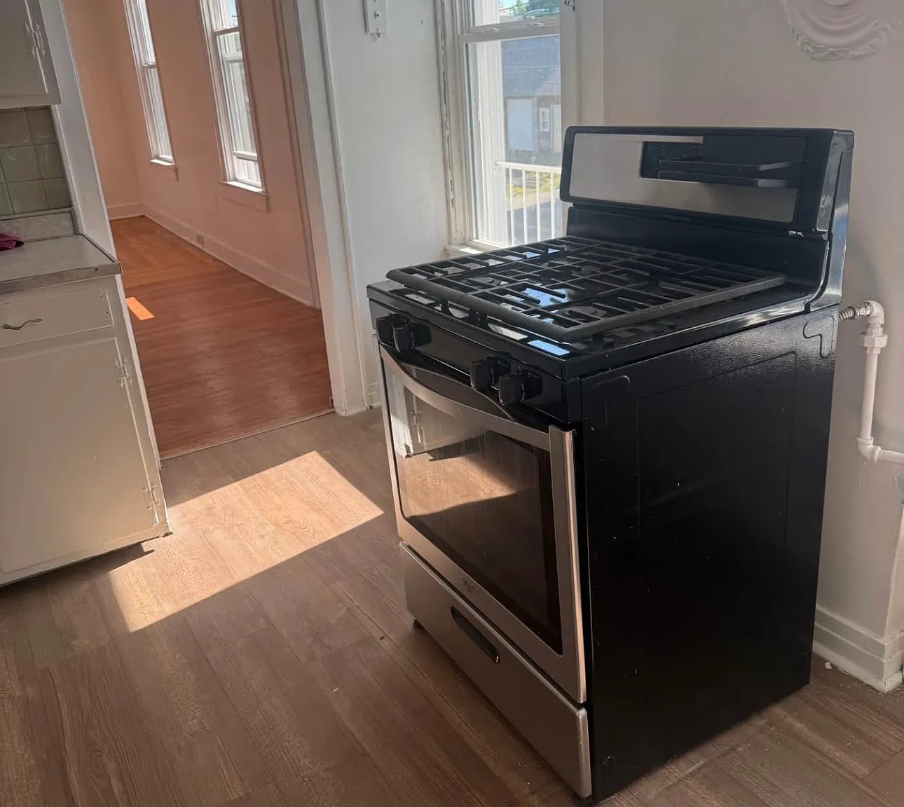 3 bed, $1,200 — Photo 3