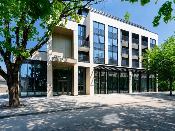 2105 W 46th Ave #403, Vancouver, BC V6M 2L1