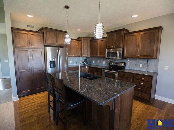 4th image of 6400 Bridle Ln
