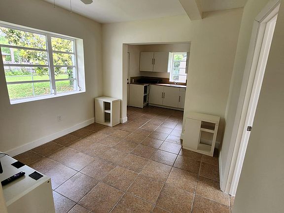 4th image of 6225 SW 59th Pl