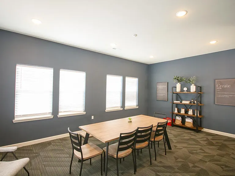 Cityline Apartments — Photo 17
