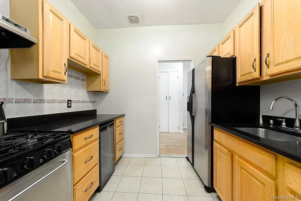 1199 E 53rd Street #1L photo 1