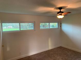 3150 Cleveland Ave, Groves, TX 77619