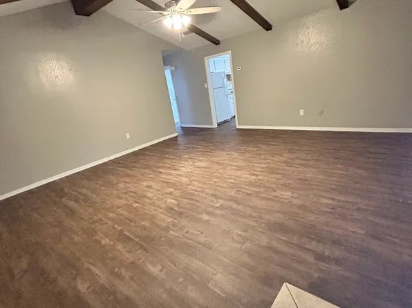 7106 N County Road 1600 #B, Shallowater, TX 79363