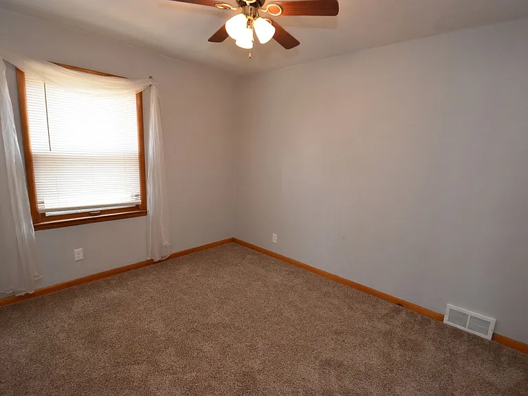 17306 Douglas Rd — Photo 15