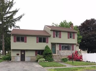 3 Kittredge St, Peabody, MA 01960