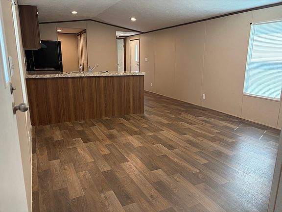 4th image of 1677 Edgefield Rd #7