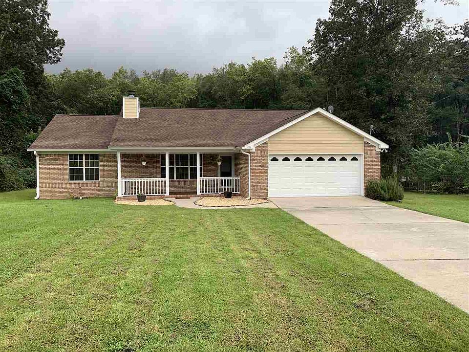 2nd image of 121 Shadow Oak Cir