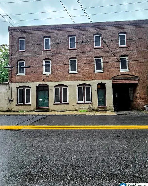 49 N Delaware Dr