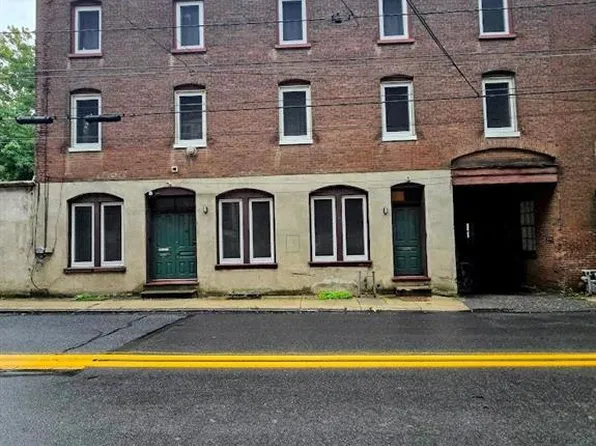 49 N Delaware Dr, Easton, PA 18042