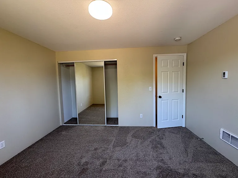 835 SW 10th St — Photo 20