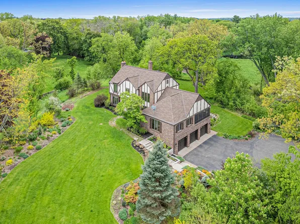 3 Meadow Ln, White Bear Lake, MN 55110