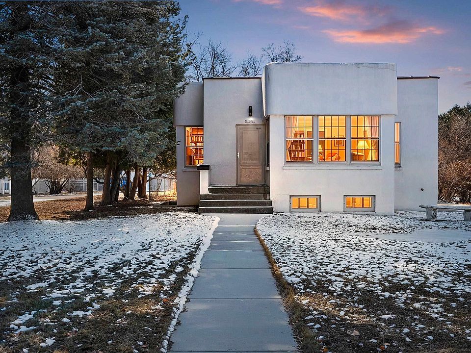 1st image of 2141 Riverside Ave