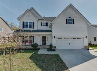 533 Hanbury Rd W, Chesapeake, VA 23322