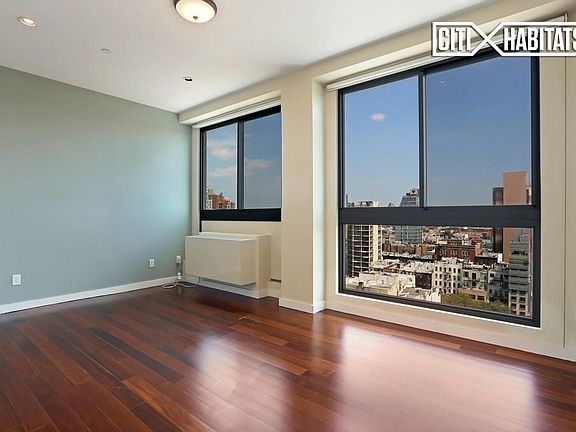 3rd image of 40 Delancey St #12B