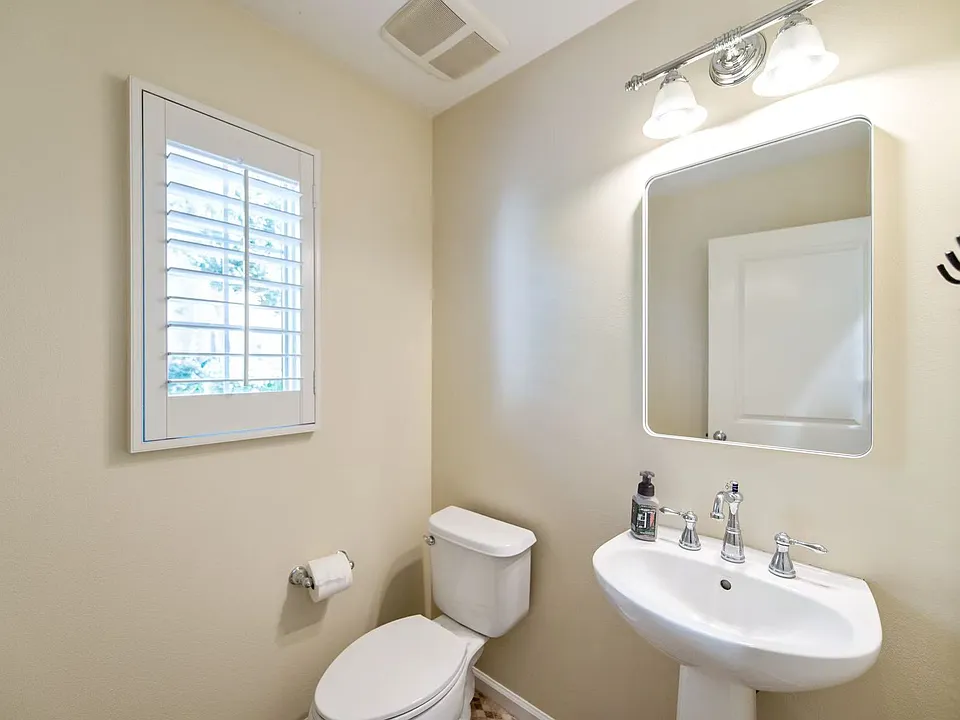 guest bath room