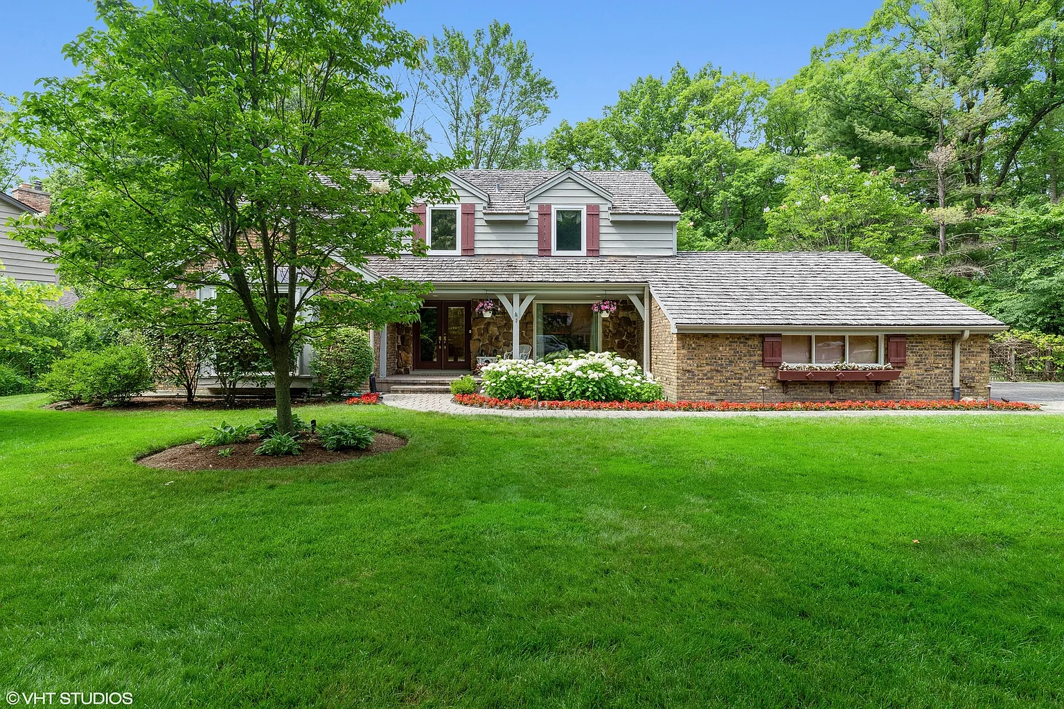 24 Dukes Ln photo 1
