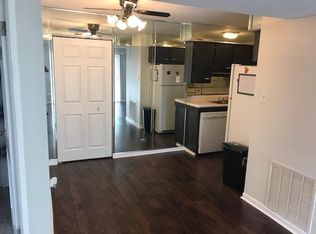 7350 Sandalwood Dr APT 302, Tinley Park, IL 60477