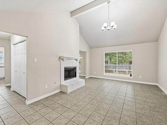 4th image of 3530 Valerie Ln