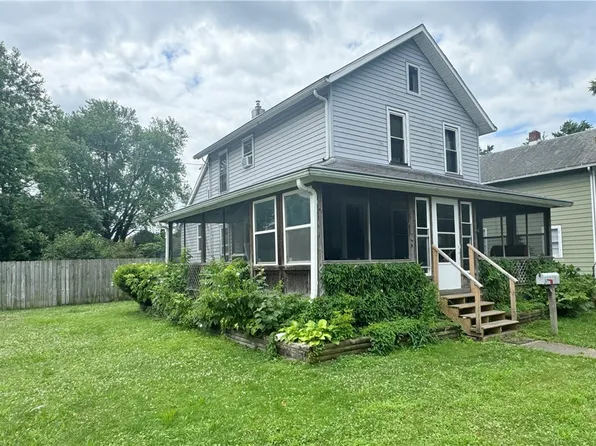 766 Carpenter St, Elmira, NY 14901