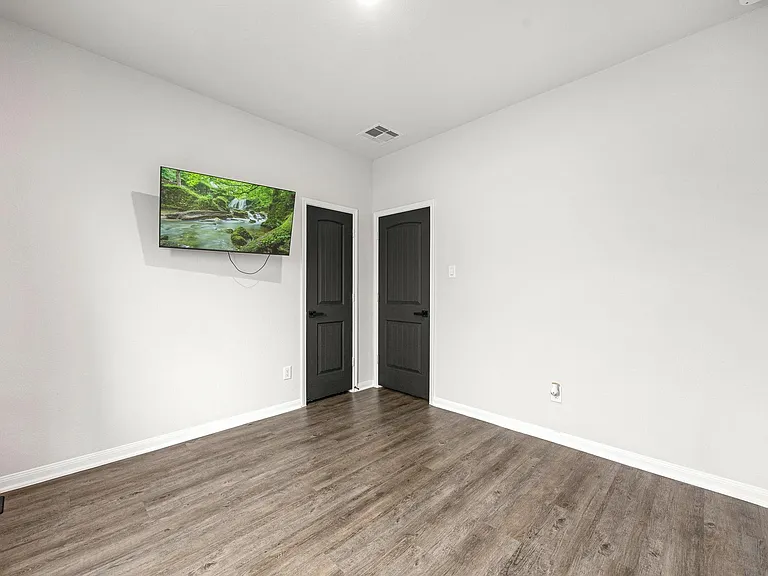 11323 Cora Ln — Photo 35