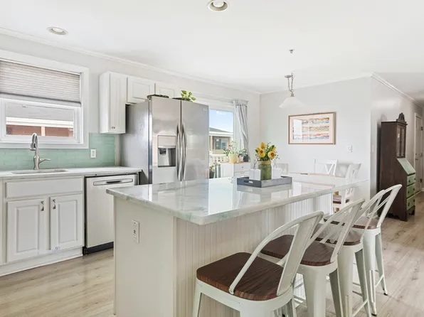 20 Cable Ave Unit 11, Salisbury, MA 01952