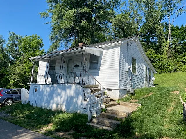 225 Elkton St — Photo 1