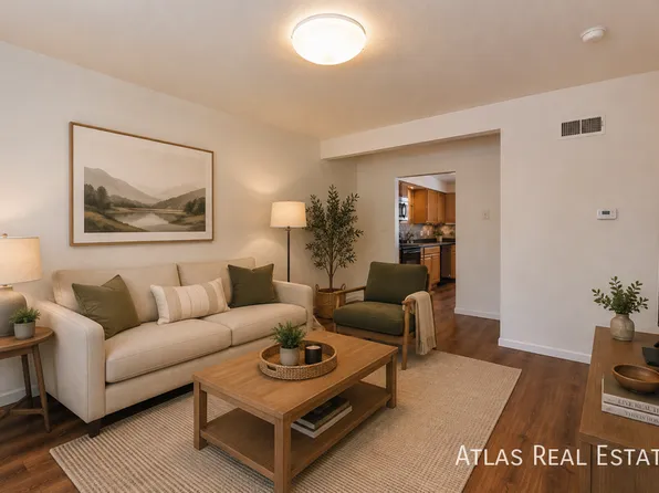 5787 S Bannock St APT 10, Littleton, CO 80120