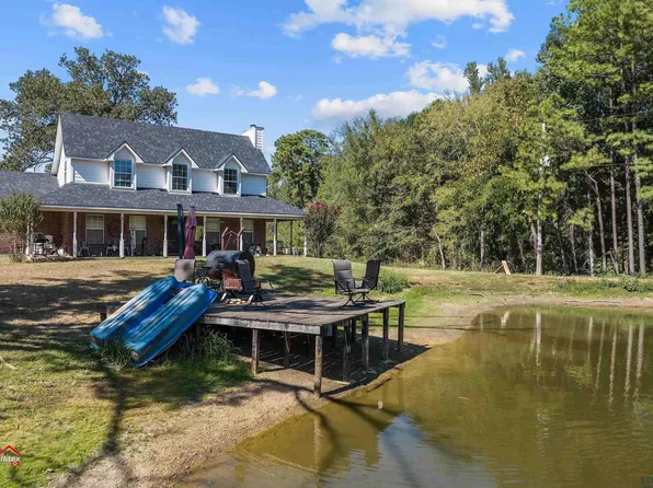 654 County Road 105d, Henderson, TX 75652