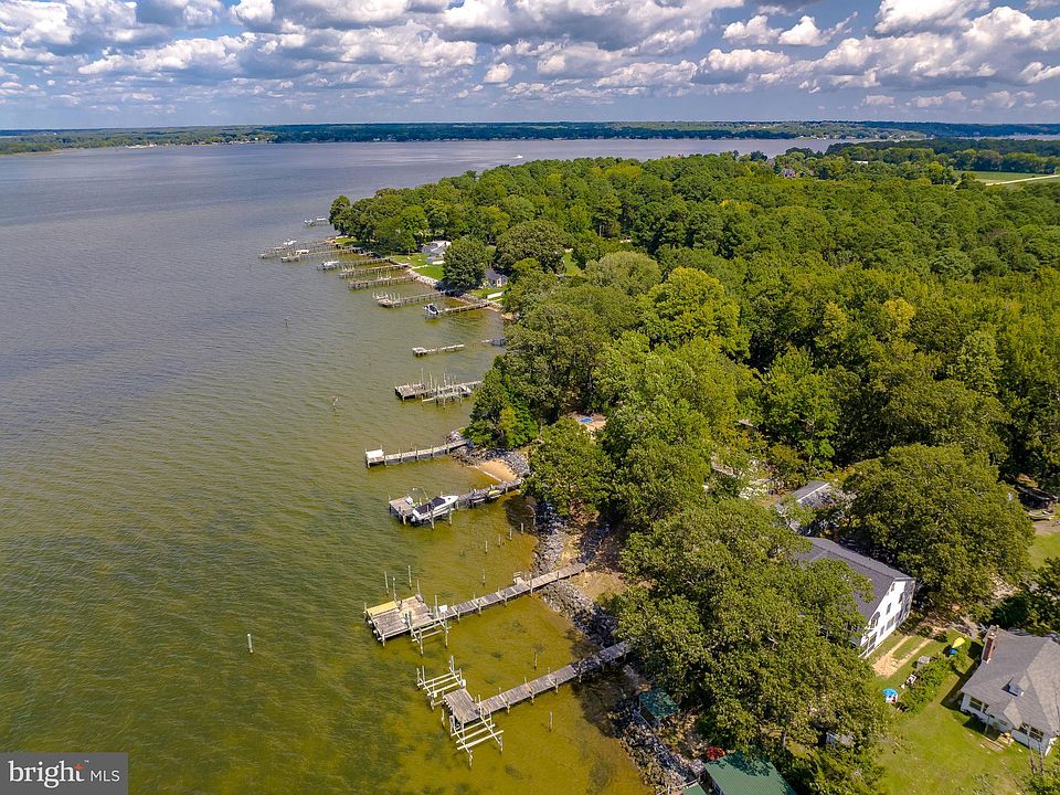 2nd image of Waterside Dr