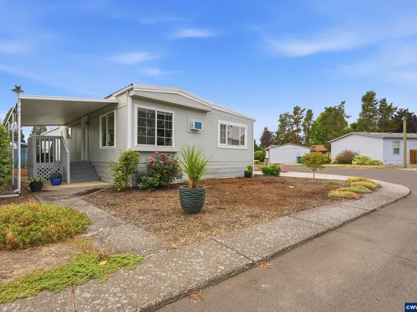3486 Rainbow Loop #28, Hubbard, OR 97032