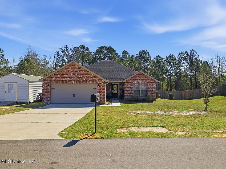 1st image of 47 Summit View Dr