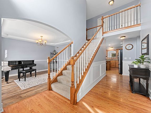 4th image of 13129 Brooklands Ln