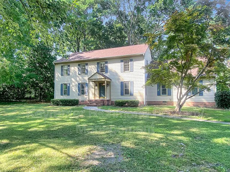 4 bed, 2.5 bath, 2576 sqft, $2,500 — Photo 3