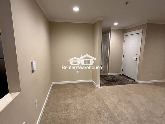 3rd image of 25025 SE Klahanie Blvd APT C102