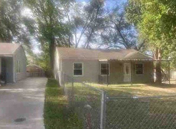 2nd image of 5029 Alma St