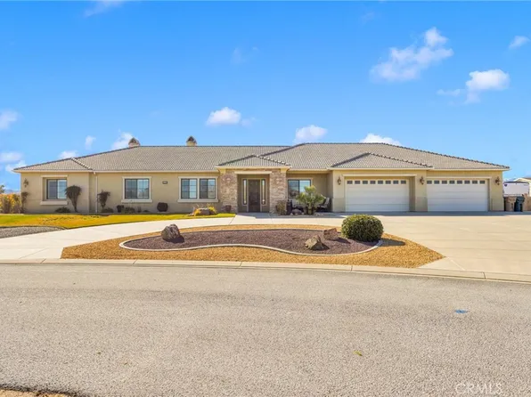 11885 Lamplighter Ln, Oak Hills, CA 92344