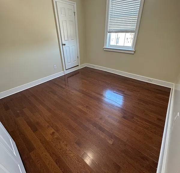 201 E Bank St #3 — Photo 5