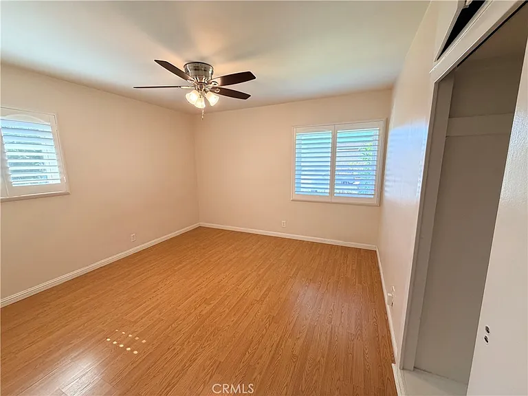 2513 Birch St — Photo 40