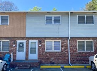 303 Pineywood Rd #6, Thomasville, NC 27360