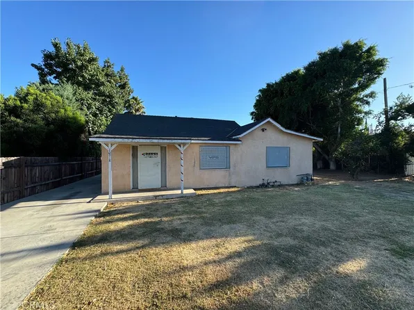 16018 Nordhoff St, North Hills, CA 91343